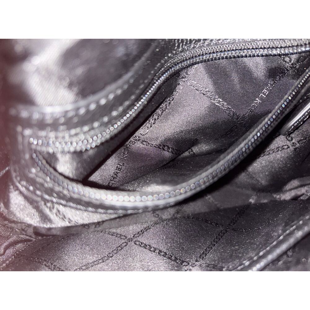 Michael Kors Slater Medium Pebbled Leather Sling Pack - Picture 6 of 8